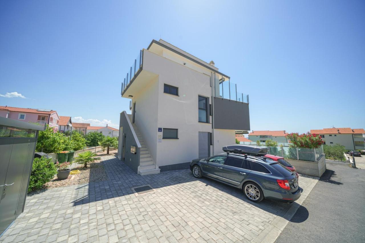 Villa Karen Vodice Grgurev Ante Kukure 93 Exteriör bild